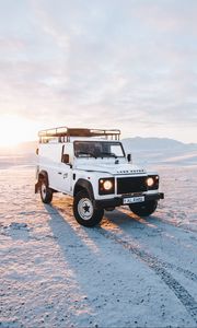 Preview wallpaper land rover, car, headlights, suv