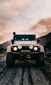 Preview wallpaper land rover, car, lights, front view, white