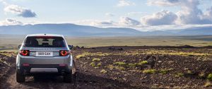 Preview wallpaper land rover discovery, land rover, car, suv, gray, rear view, nature