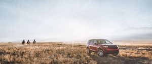 Preview wallpaper land rover discovery, land rover, suv, field