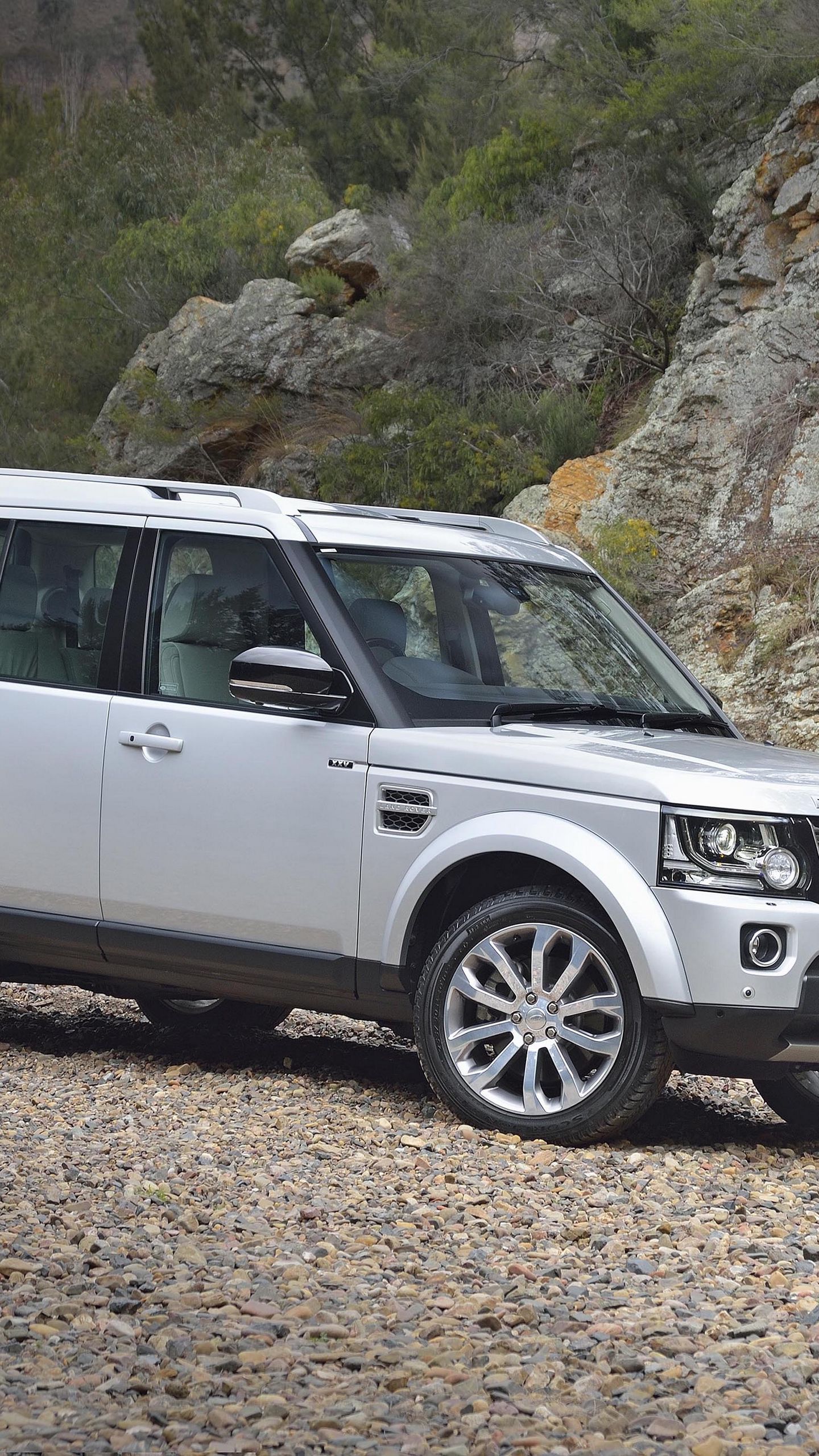 land rover discovery 4 wallpaper