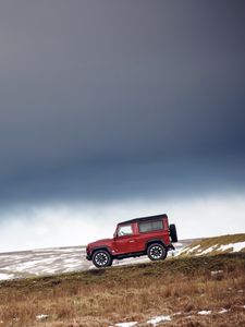 Preview wallpaper land rover v8, land rover, car, red, slope