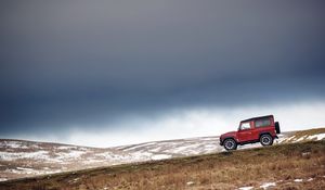 Preview wallpaper land rover v8, land rover, car, red, slope