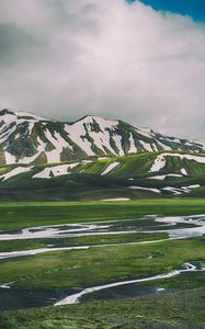 Preview wallpaper landmannalaugar, iceland, mountains, grass