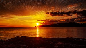 Preview wallpaper landscape, sunset, sea, clouds