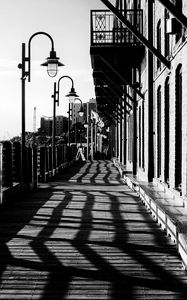 Preview wallpaper lantern, building, facade, shadows, bw