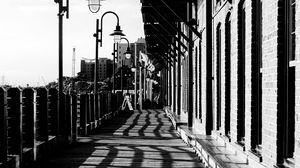 Preview wallpaper lantern, building, facade, shadows, bw
