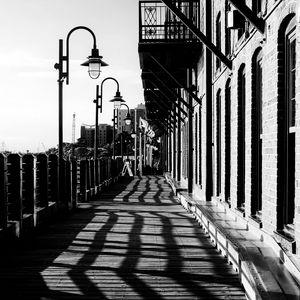 Preview wallpaper lantern, building, facade, shadows, bw