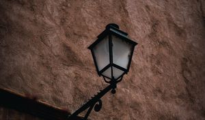 Preview wallpaper lantern, building, plants