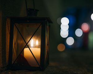 Preview wallpaper lantern, candle, fire, light, dark