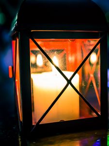 Preview wallpaper lantern, candle, light, fire, dark