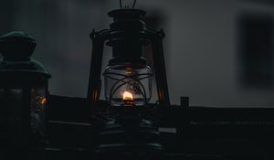 Preview wallpaper lantern, flame, fire, metallic, dark