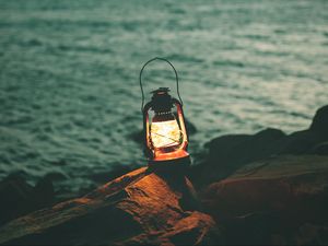 Preview wallpaper lantern, garland, light, stones, shore