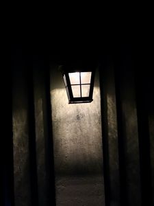 Preview wallpaper lantern, glow, building, dark