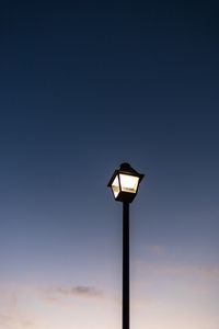 Preview wallpaper lantern, glow, sky, dusk
