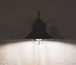 Preview wallpaper lantern, lamp, glow, wall, texture
