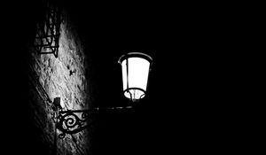 Preview wallpaper lantern, light, darkness, black and white, black