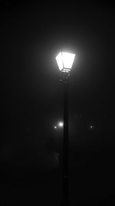 Preview wallpaper lantern, light, fog, night, black and white, black