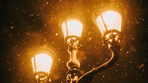 Preview wallpaper lantern, light, snow, glare, night
