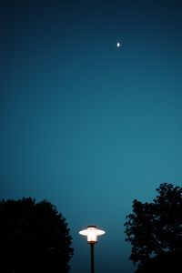 Preview wallpaper lantern, light, trees, night, moon