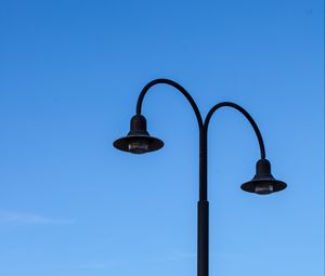 Preview wallpaper lantern, sky, street