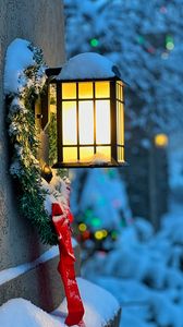 Preview wallpaper lantern, wreath, snow, christmas, new year