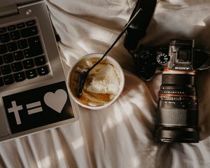 Preview wallpaper laptop, camera, ice cream, dessert, spoon, working process