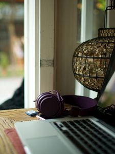 Preview wallpaper laptop, headset, skype, window, modern