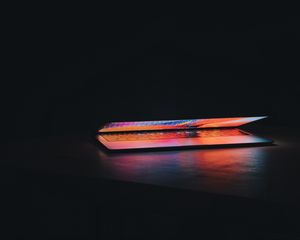 Preview wallpaper laptop, keyboard, glow, technics, dark