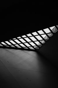Preview wallpaper lattice, construction, light, black-white, black