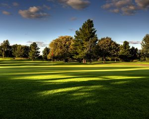 Preview wallpaper lawn, field, golf, trees