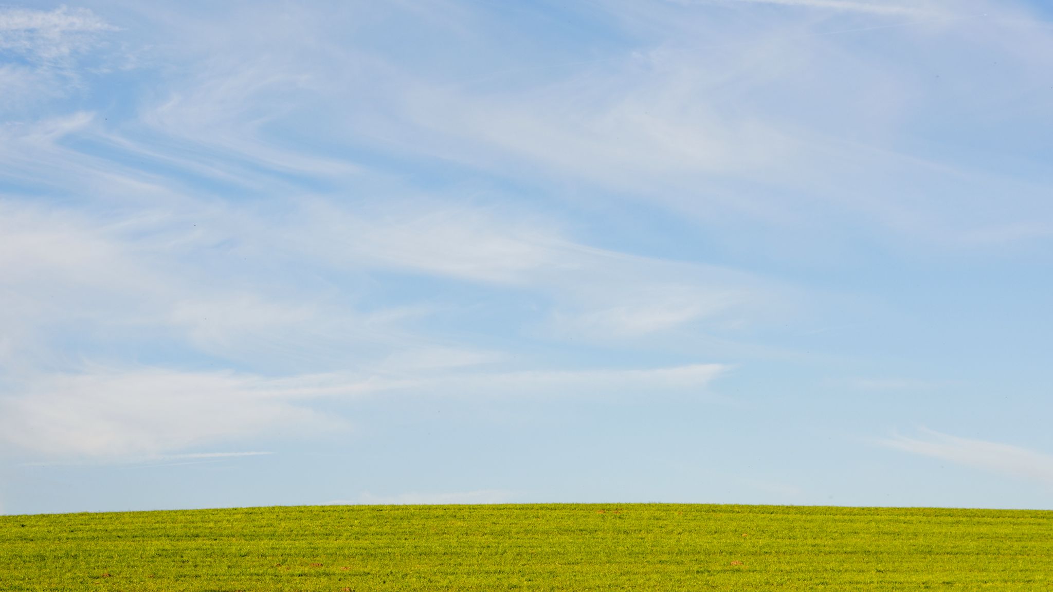2048x1152 Wallpaper lawn, sky, clouds, landscape, nature