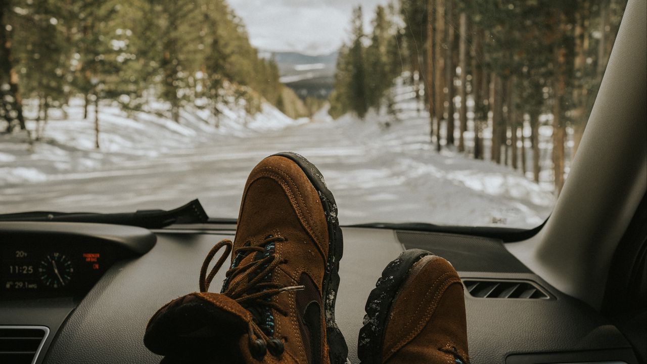 Wallpaper legs, car, trip, boots, travel