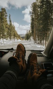 Preview wallpaper legs, car, trip, boots, travel