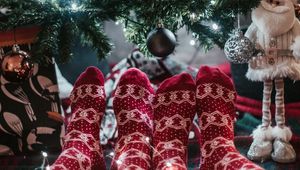 Preview wallpaper legs, couple, love, new year, christmas