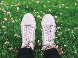 Preview wallpaper legs, sneakers, grass