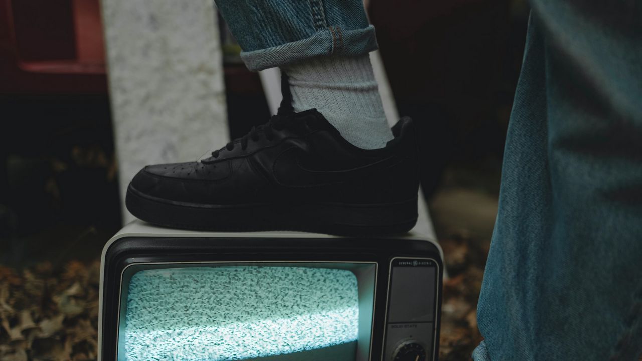 Wallpaper legs, sneakers, screen, tv, jeans