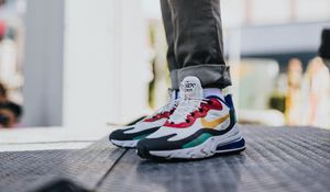 Preview wallpaper legs, sneakers, style, hand