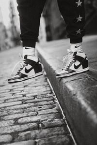 Preview wallpaper legs, sneakers, style, step, bw