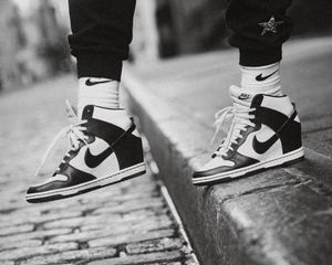 Preview wallpaper legs, sneakers, style, step, bw