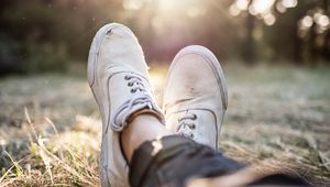Preview wallpaper legs, sneakers, sun, sunlight, glare, white