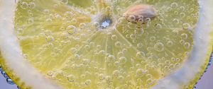 Preview wallpaper lemon, bubbles, close-up