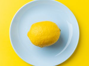 Preview wallpaper lemon, fruit, citrus, yellow, minimalism