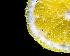 Preview wallpaper lemon, slice, bubbles, citrus, macro