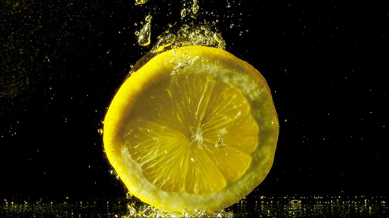 Wallpaper lemon, splash, spray, close-up