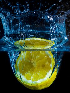 Preview wallpaper lemon, water, splashes, transparent