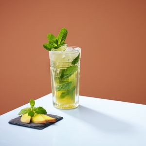 Preview wallpaper lemonade, mint, glass, minimalism