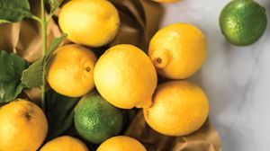 Preview wallpaper lemons, limes, paper