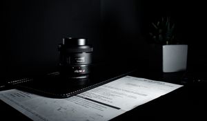 Preview wallpaper lens, black, dark