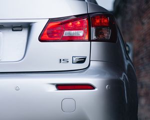 Preview wallpaper lexus is, lexus, rear view, headlight